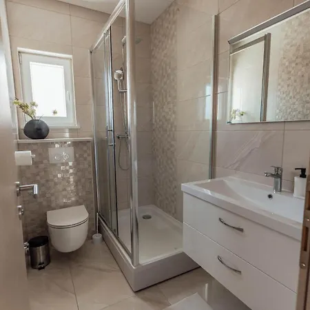 Apartment Elia Razanj