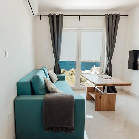 Apartment Elia *